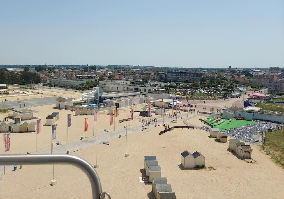 Appartement Ouistreham Proche Centre Et Plage Exterior photo